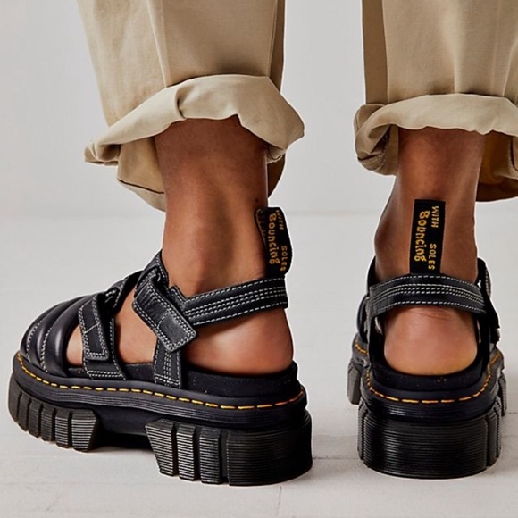 Dr. Martens Ricki Nappa Lux Leather 3 Strap Sandal - Picture 4 of 11